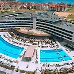 Hotel Aqua Paradise & Aqua Park 4*