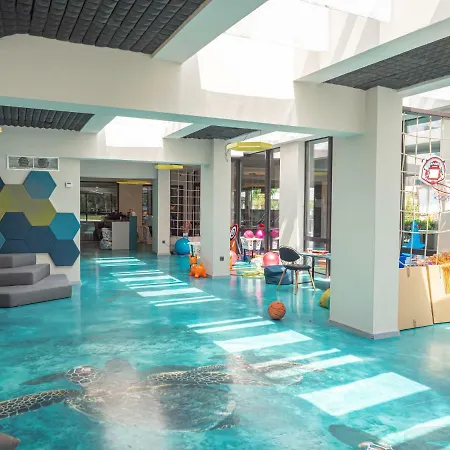 Hotel Aqua Paradise & Aqua Park Nesebar