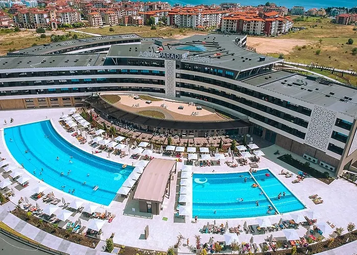 Hotel Aqua Paradise & Aqua Park 4*