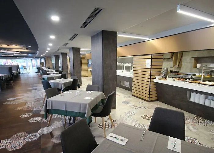 Aqua Paradise & Aqua Park Hotel 4*