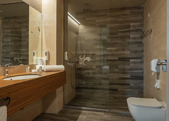 Aqua Paradise & Aqua Park Hotel