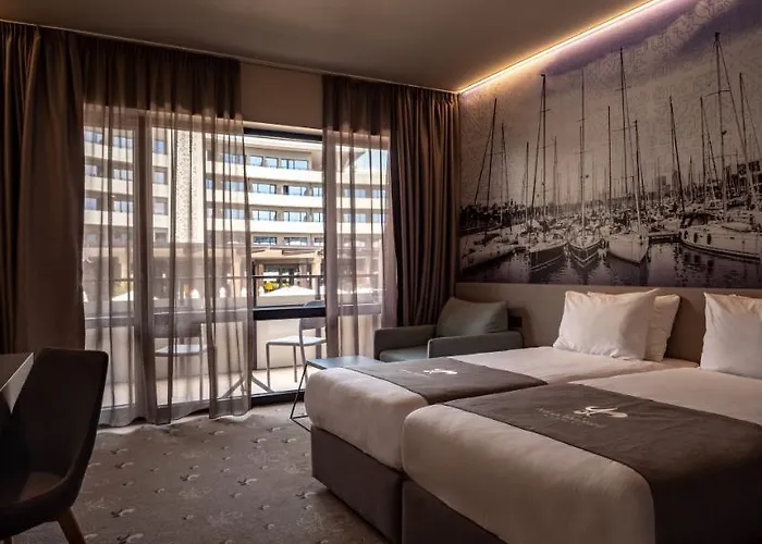 Aqua Paradise & Aqua Park 4* Nesebar